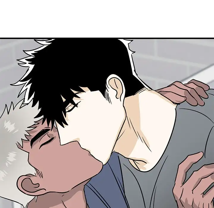 Hand in Hand 32