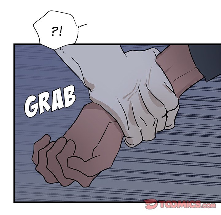Hand in Hand 32
