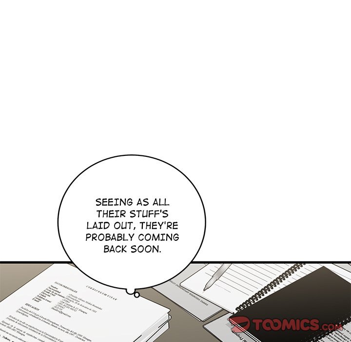 Hand in Hand 32