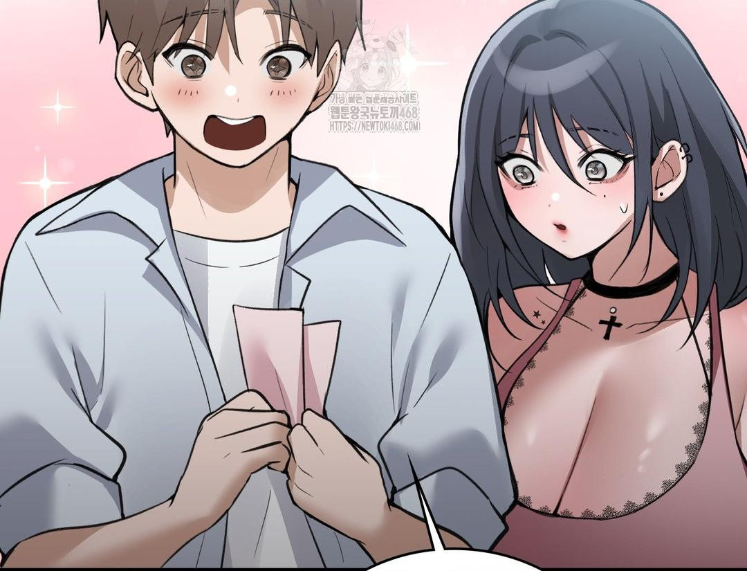 PC Room Girl Raw 107