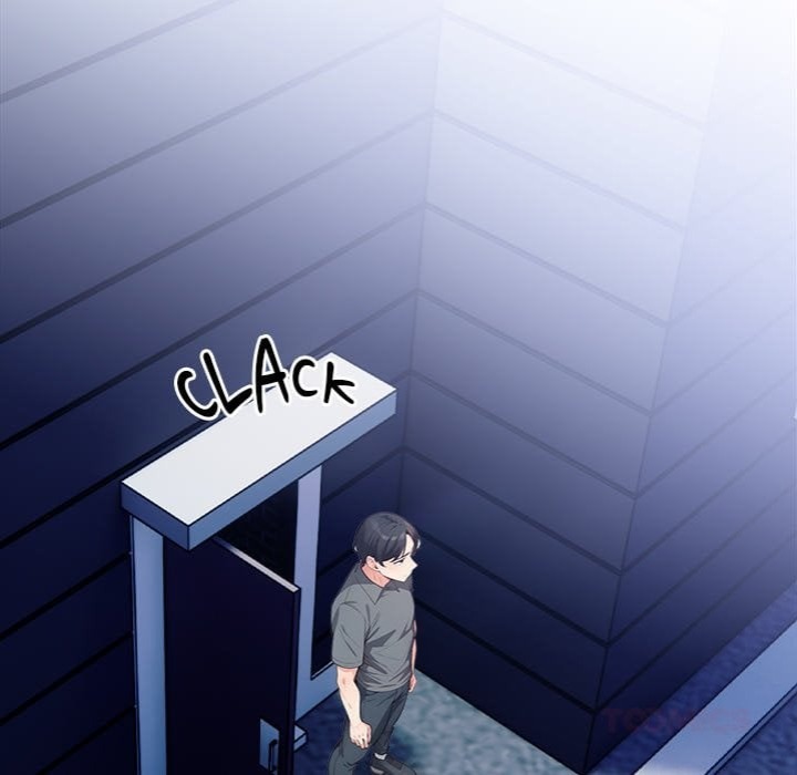 Trapped With My Boss 75